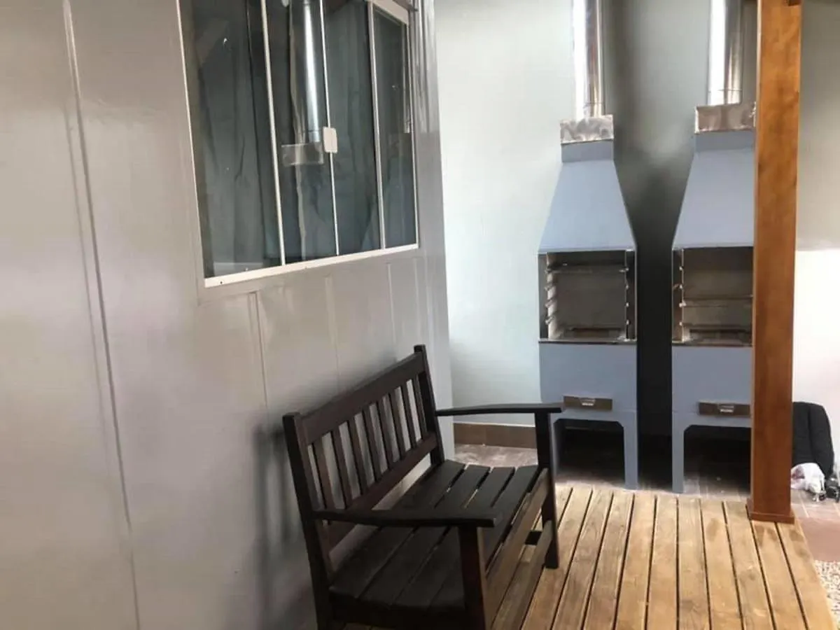 Studio Container Bombinhas 0*,